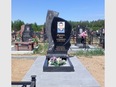 Эксклюзивный памятник 18